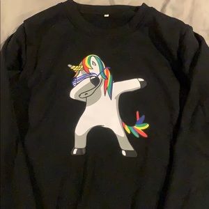 Dabbing unicorn sweatshirt sz L (more like M)